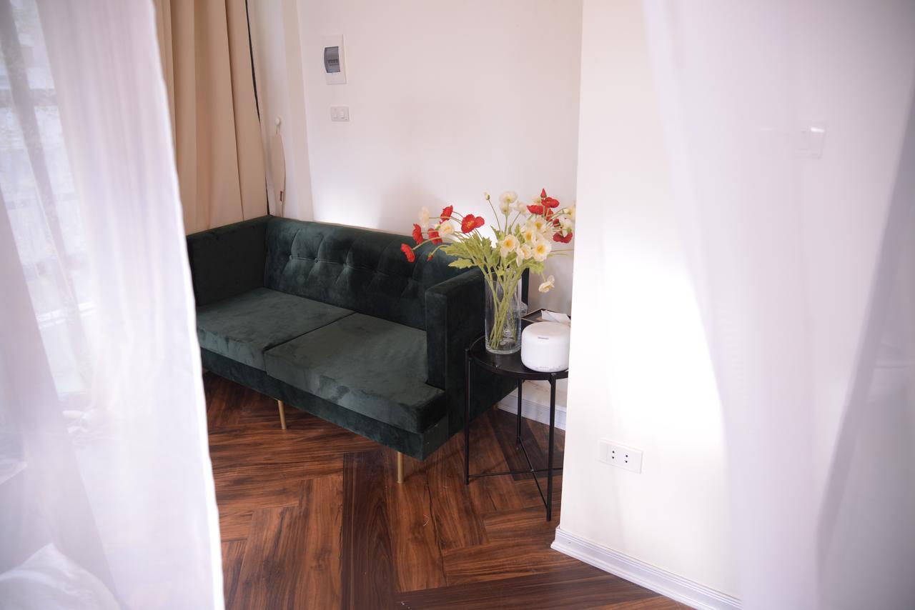 Chloe & Leo Boutique Homestay Hanoi Exterior photo